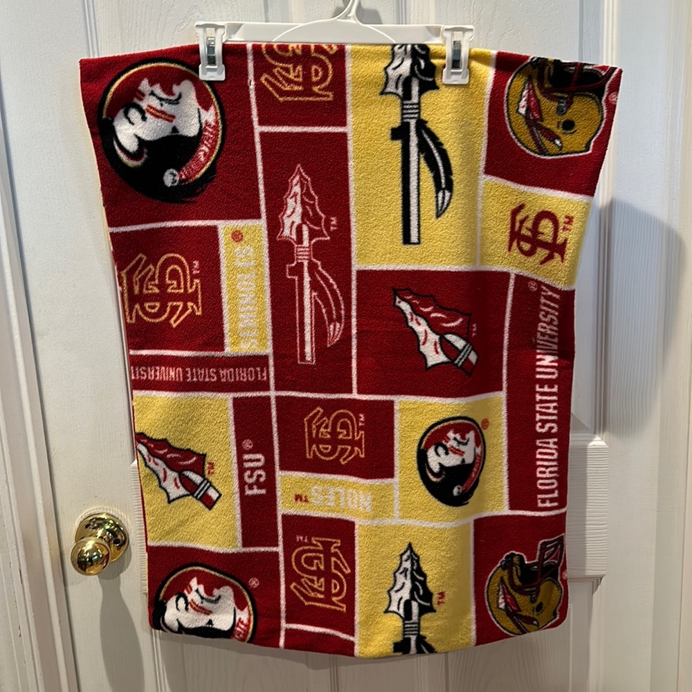 Florida State FSU Seminoles Garnet/gold standard pillow cover fleece with zipper